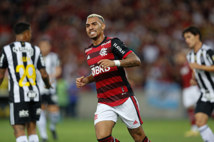 Matheuzinho deixa o Flamengo com uma Libertadores no currículo. (Foto: Gilvan de Souza/Flamengo)